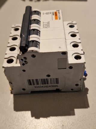 Merlin Gerin Multi9 C60N C16 Leitungsschutzschalter Sicherungsautomat | Gebrauch1
