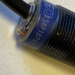 Telemecanique XS4P18PA370 Induktiver Näherungssensor – M18 – PNP NO3