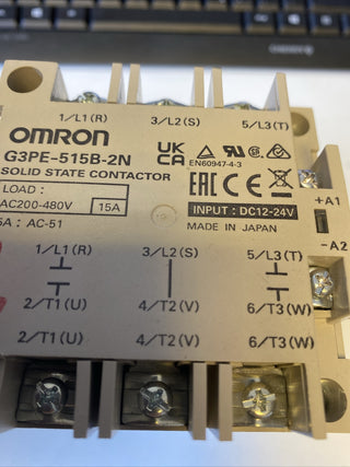 Omron G3PE-515B-2N Halbleiterrelais Solid State Relay SSR 15A 12-24V DC Steuerun2