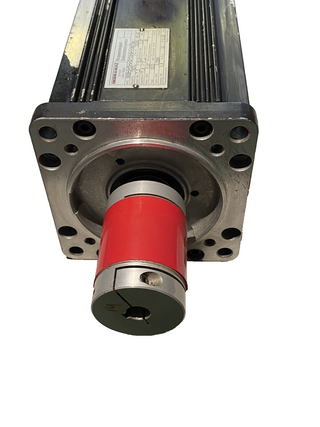 INDRAMAT MKD090B-0-PD-4-C/110-B-1/WA611XX AC-Servomotor mit Stegmann AG 661 22 49