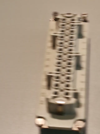 Amphenol C146 24Pin Buchseneinsatz C14610B0241021 geb2