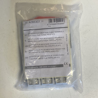 ABB 1SDA066307R1 ADP XT2 3P Adapter PF XT2 fixed terminals neu1