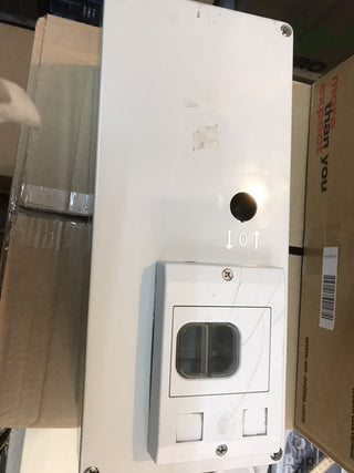 2x Eaton Cutler-Hammer XTPBXENASES65 Isolierstoffgehäuse IP65 inkl. Not-Aus1