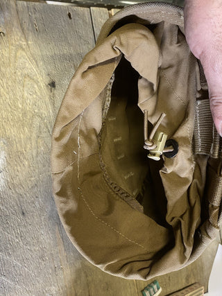 USMC COYOTE MAGAZINE DUMP POUCH, AUFROLLBAR - 8465-01-558-5130 - MOLLE - CIF10