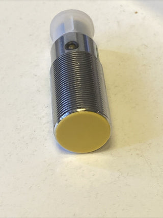 TURCK BI5-M18-AP6X-H1141 Induktiver Näherungsschalter M18 PNP Schließer NEU7