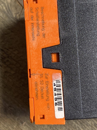 Dold & Söhne BD 5935.48 SAFEMASTER Not-Aus-Modul / Sicherheitsrelais1