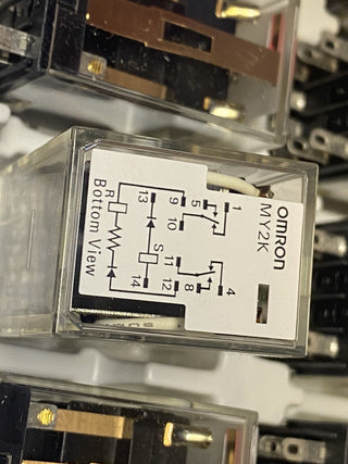 10X Omron MY2K-US 24VAC Miniatur-Leistungsrelais, 2-polig, Einzelkontakte3