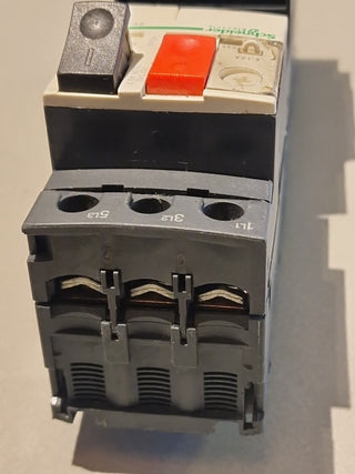 Schneider Electric Motorschutzschalter GV2ME14 + Schütz LC1D12 Motorstarter3