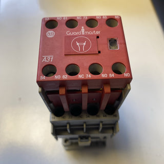 Allen Bradley 700S-CF620KDC Sicherheits-Hilfsschütz0