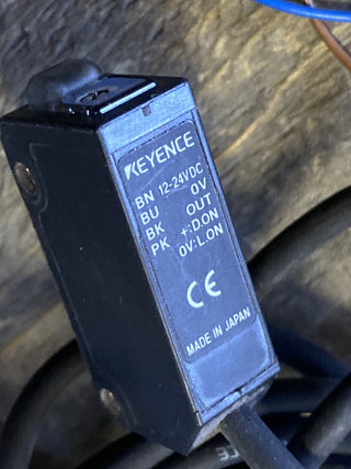 Keyence PZ-M61 optoelektronischer Sensor Reflexions-Lichttaster – gebraucht0