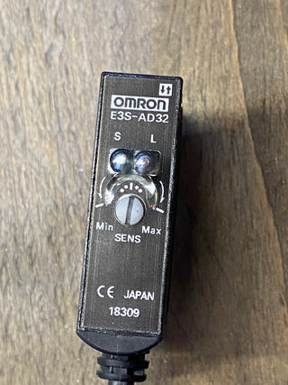 Omron E3S-AD32 Lichtschranke / Lichttaster – Neu (ohne OVP)0