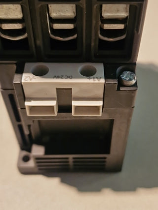 SIEMENS  Leistungsschütz  3RT1036-1BB40 + 3RH1921-1FA22,#115