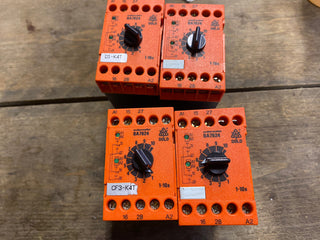 DOLD Safemaster BA 7924.21/003 Sicherheits-Zeitmodul – Gebraucht2