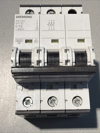 Siemens 5SY63 MCB C10 Leistungsschutzschalter ~ 400V0
