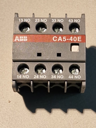 1x ABB CA5-40E Hilfskontaktblock Hilfsschalterblock 4 Schließer frontseitig GEB0