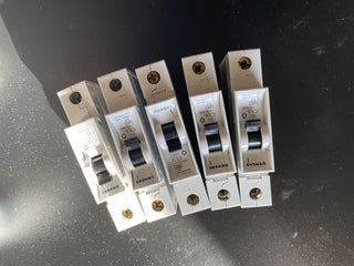 5x N°1 SIEMENS 5SX2 C1,6 230/400V2