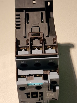 Leistungsschütz Siemens 3RT2025-1BB40#126