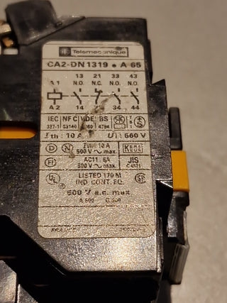 1x Telemecanique CA2-DN1319.A65 Hilfsschütz Schütz 220V AC Spule GEBRAUCHT6