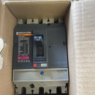 Merlin Gerin Compact NS250H Leistungsschalter MCCB 250A 70kA – NEU & OVP2