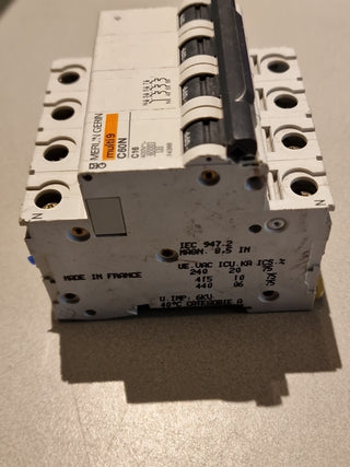 Merlin Gerin Multi9 C60N C16 Leitungsschutzschalter Sicherungsautomat | Gebrauch3