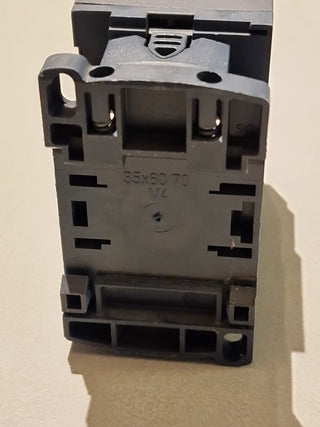 Schneider Electric Leistungs Schütz  Typ LC1D18BL    24V    32A   5