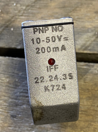 Baumer IFF 22.24.35 Induktiver Näherungsschalter – NEU (Sonstige)2