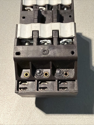Motorschutzrelais Klöckner Moeller ZB12-4 Überlastrelais Overload Relay 2,4...4A4
