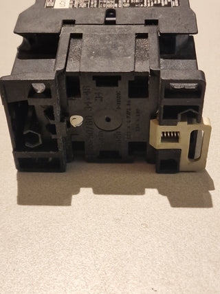 Telemecanique TeSys D Schütz LC1D09016 – 9A – 1 NC – Gebraucht