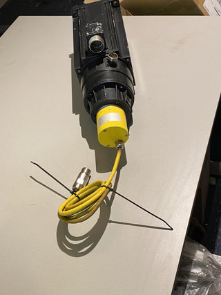 Indramat MAC090B-0PD-4-C/110-B-1/WA611XX Servomotor inkl. Stegmann AG 661 Geber17