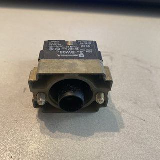  Telemecanique ZB2-BW06 Lichtmodul Lampenfassung 22mm für XB2 / ZB2 – Gebraucht