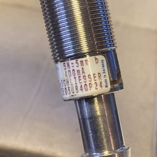 Wenglor IE05UB40P24 Induktiver Sensor / Näherungsschalter | NEU5