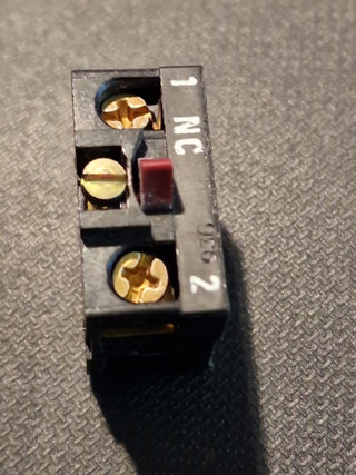 1x TELEMECANIQUE XEN-L1121, 400V, 3A, Kontaktblock, Sensor, Regler2