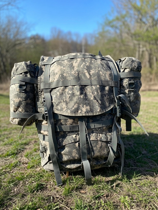 US Army MOLLE II Large Rucksack ACU Digital UCP Field Pack Komplettset1