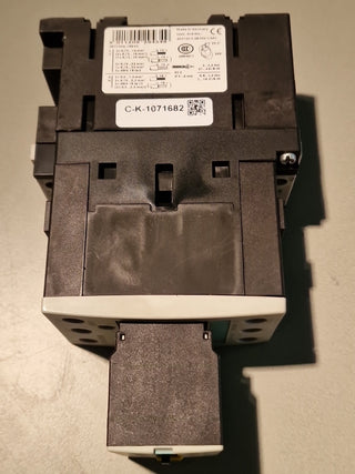 SIEMENS  Leistungsschütz  3RT1036-1BB40 + 3RH1921-1FA22,#110