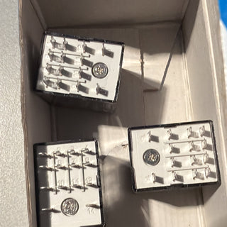 3X Finder 55.34.9.024.0094 Steckrelais 24 V/DC 7 A 4 Wechsler8