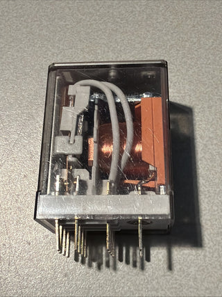 2x FINDER 55.34.8.230.0040 ist ein Miniatur-Industrierelais der Serie 55.1