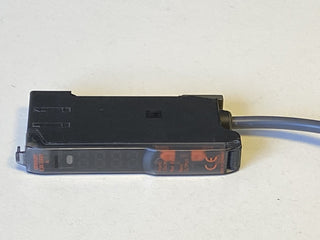 OMRON E3X-DA41-N Digitaler Lichtleiter-Verstärker (PNP) – Gebraucht3