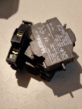 5xKlöckner Moeller Kontaktelement EC20 ,10 A 600 VAC 250VDC 1NO+1NO4