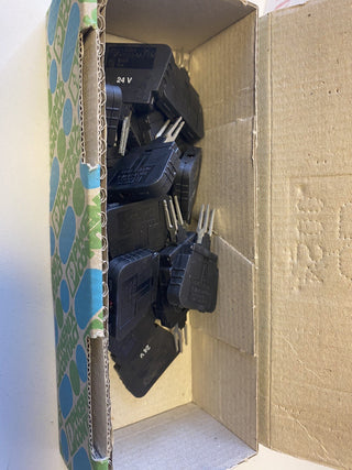 19x Sicherungsstecker ST-SILED 24-UK 4 0921037 Phoenix Contact0