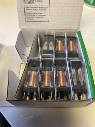 Schneider RXG22BD Steckrelais 24V DC 5A 2 Wechsler 7St neu o. OVP1