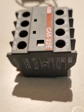 ABB CA5-22E Hilfskontaktblock 1SBN010040R1022 Hilfsschalterblock 2S/2Ö Gebraucht1