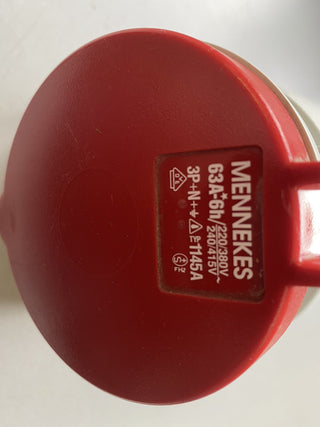 2X Wanddose TwinContact 31 IP44 Mennekes2
