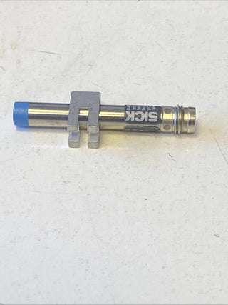 SICK IH06-03NPS-VT1 Induktiver Näherungssensor (IMM) – Neu5