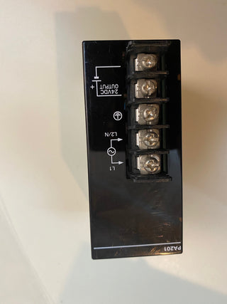 USED OMRON CPM2C-PA2011