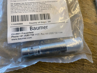 Baumer IFRW 12P15 Induktiver Näherungsschalter NEU1