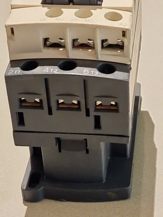 LC1D09 Schneider Elektromotor Schütz1