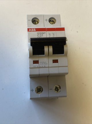 ABB 2CDS272065R0324 S202MT-C32UC Leitungsschutzschalter 2polig 32A 440V0
