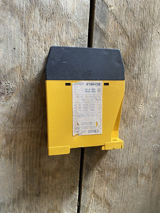 Schiele IRS 2.411.100.00 Wechslerrelais 24V AC/DC geb1