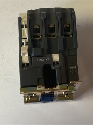 Telemecanique LC1D4011 Leistungsschütz / Contactor - 110V AC - 40A - TeSys D6