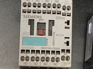 Siemens SIRIUS Hilfsschütz 3RH1140-2BB40 | 24V DC | 4 Schließer (4NO) | Geprüft0